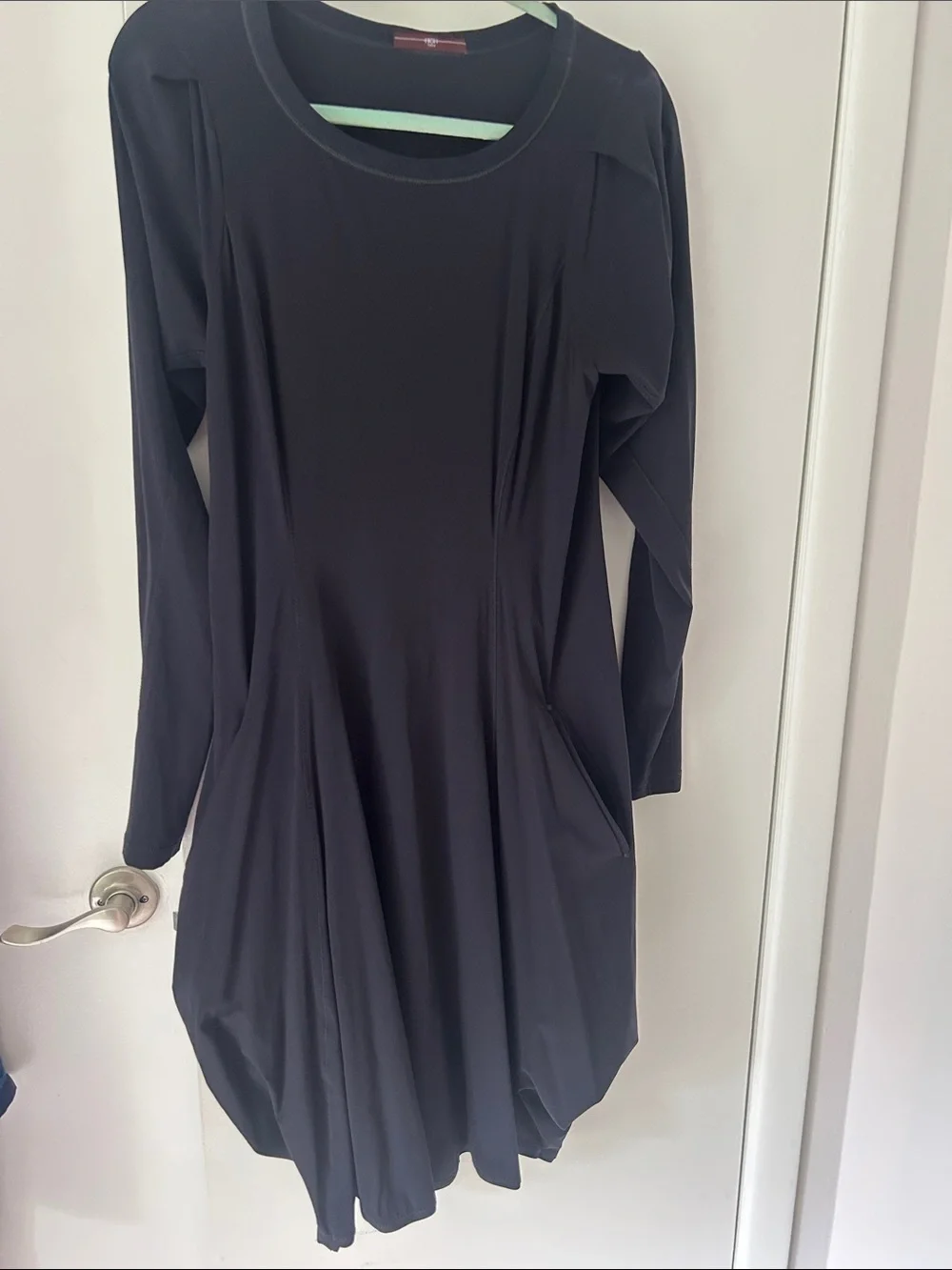 Women’s Black Long-Sleeve Draped Dress